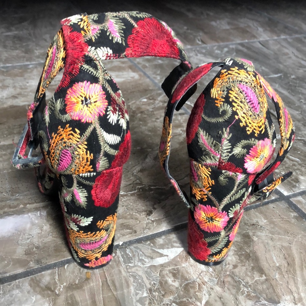 Embroidered Heels - Picture 3 of 5